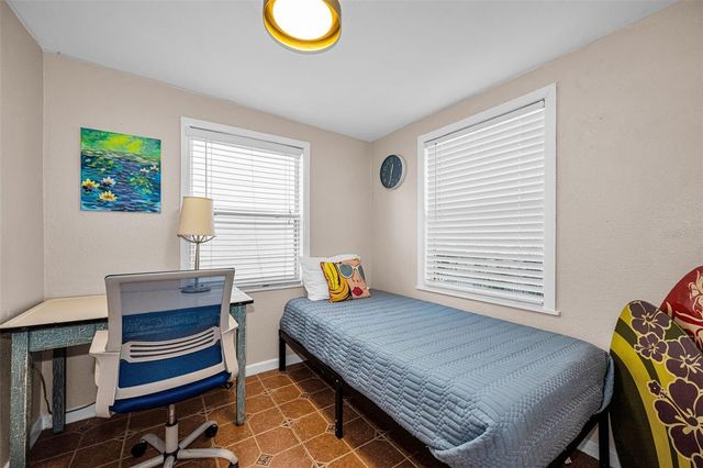 3829 2ND AVENUE N, St Petersburg, FL 33713