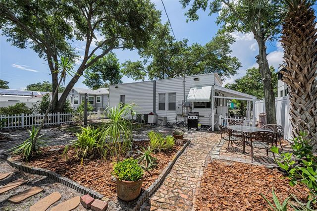 3829 2ND AVENUE N, St Petersburg, FL 33713