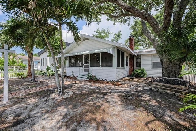 3829 2ND AVENUE N, St Petersburg, FL 33713