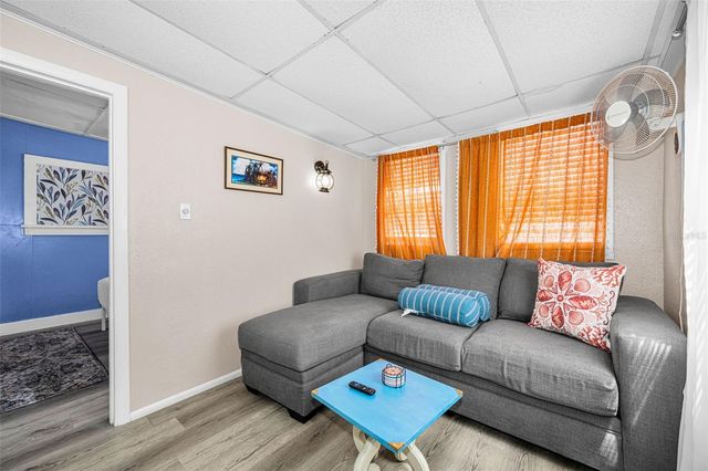 3829 2ND AVENUE N, St Petersburg, FL 33713