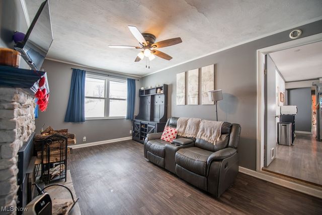 4022 State Route 516 NW, Dover, OH 44622