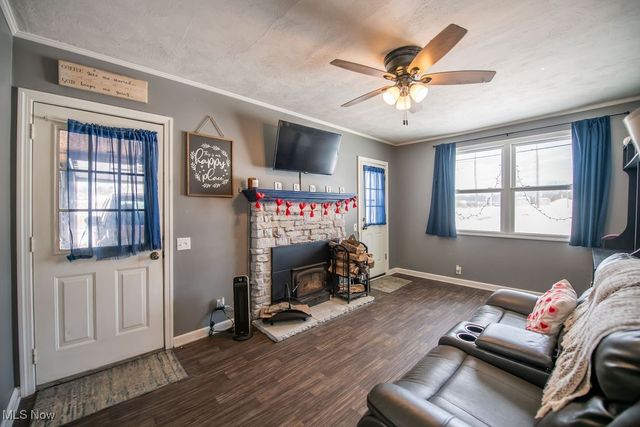 4022 State Route 516 NW, Dover, OH 44622