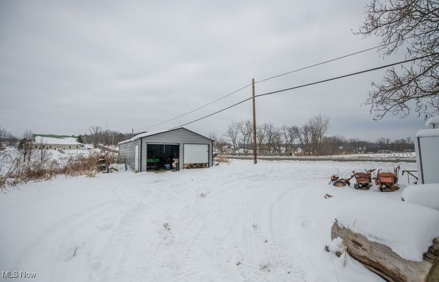 4022 State Route 516 NW, Dover, OH 44622