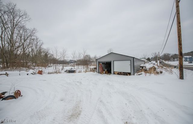 4022 State Route 516 NW, Dover, OH 44622