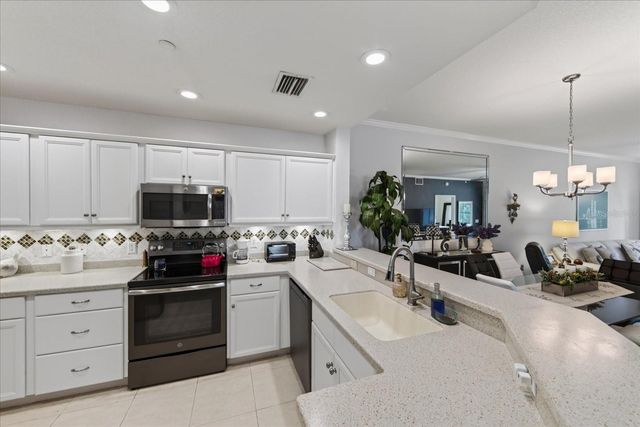 7131 BOCA GROVE PLACE 104, Lakewood Ranch, FL 34202
