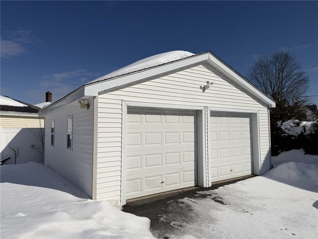 199 Morris Avenue 2, Pawtucket, RI 02860