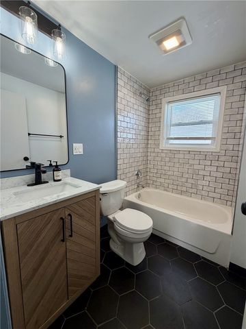 199 Morris Avenue 2, Pawtucket, RI 02860