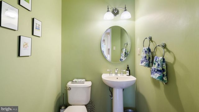 202 POINTER CT, Chalfont, PA 18914