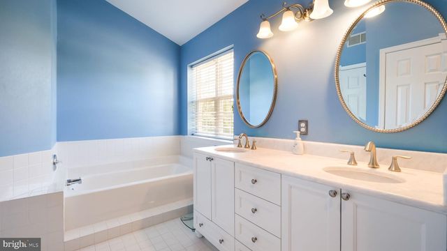 202 POINTER CT, Chalfont, PA 18914