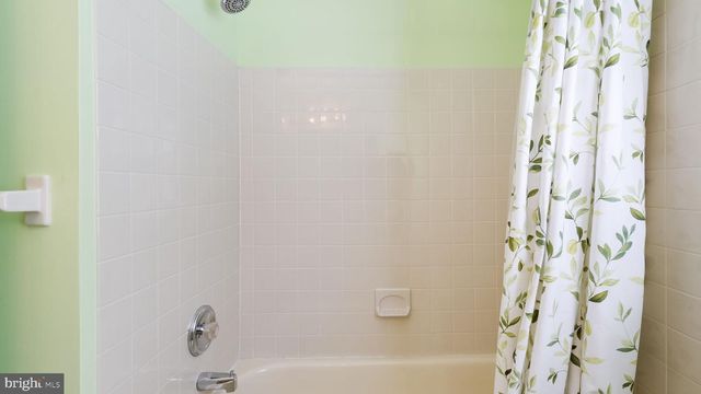 202 POINTER CT, Chalfont, PA 18914