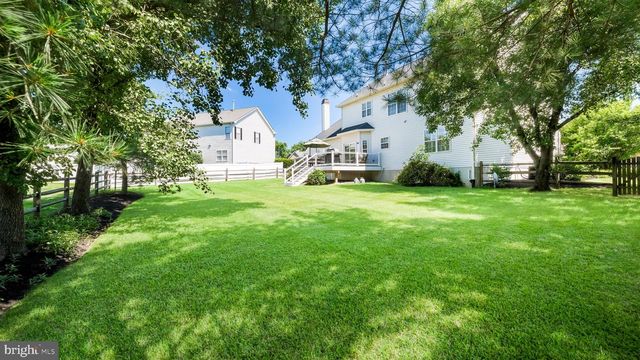 202 POINTER CT, Chalfont, PA 18914
