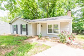 7821 Cloughy Circle, Charlotte, NC 28212