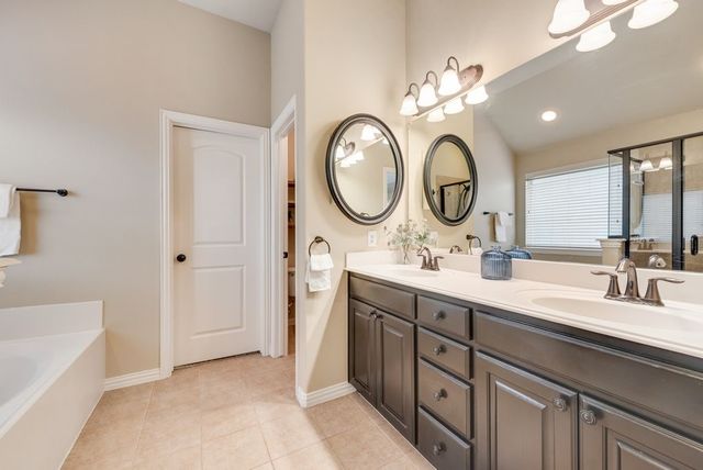 300 Perkins Drive, Lantana, TX 76226