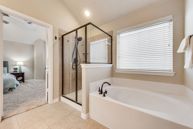 300 Perkins Drive, Lantana, TX 76226