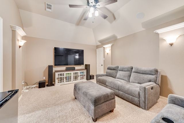 300 Perkins Drive, Lantana, TX 76226