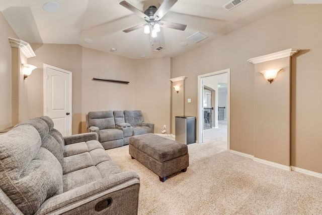 300 Perkins Drive, Lantana, TX 76226