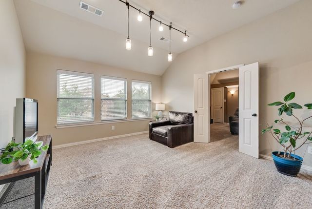 300 Perkins Drive, Lantana, TX 76226