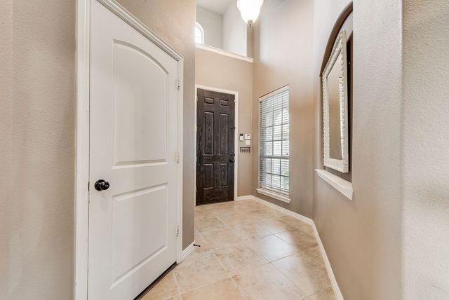300 Perkins Drive, Lantana, TX 76226