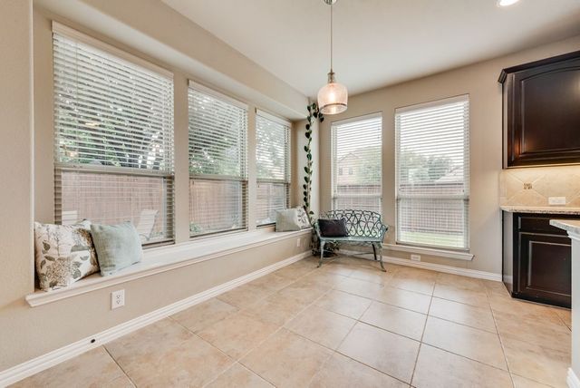 300 Perkins Drive, Lantana, TX 76226