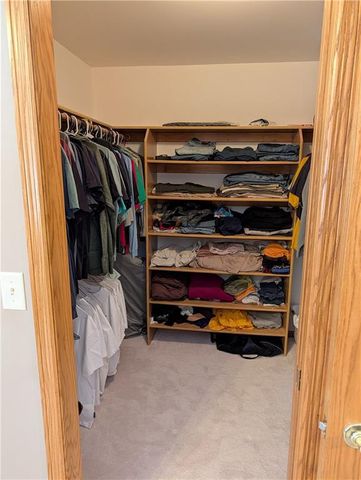 4522 S Oakwood Hills Parkway, Eau Claire, WI 54701