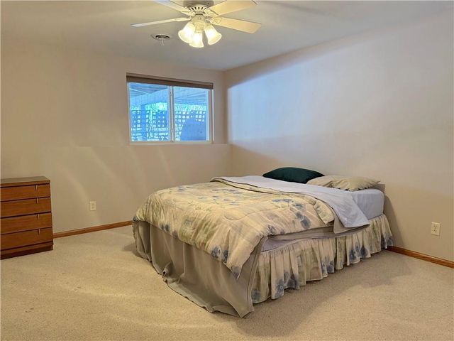 4522 S Oakwood Hills Parkway, Eau Claire, WI 54701