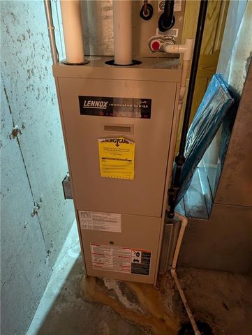 4522 S Oakwood Hills Parkway, Eau Claire, WI 54701