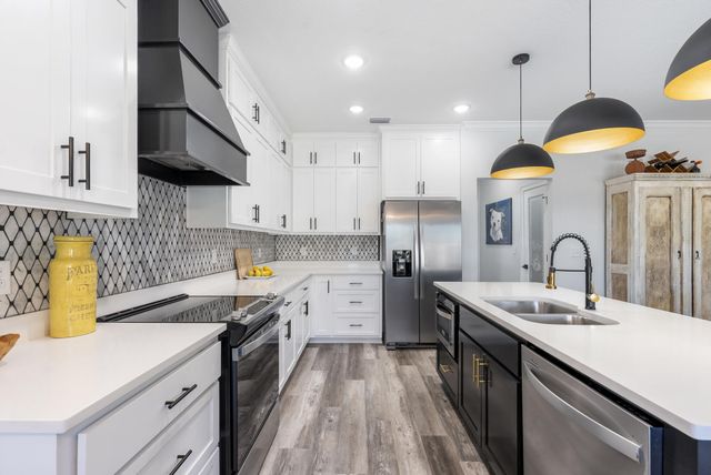 2617 Outlaws Way, Panama City, FL 32405