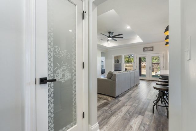 2617 Outlaws Way, Panama City, FL 32405