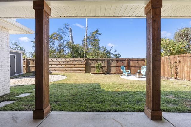 2617 Outlaws Way, Panama City, FL 32405