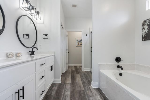 2617 Outlaws Way, Panama City, FL 32405