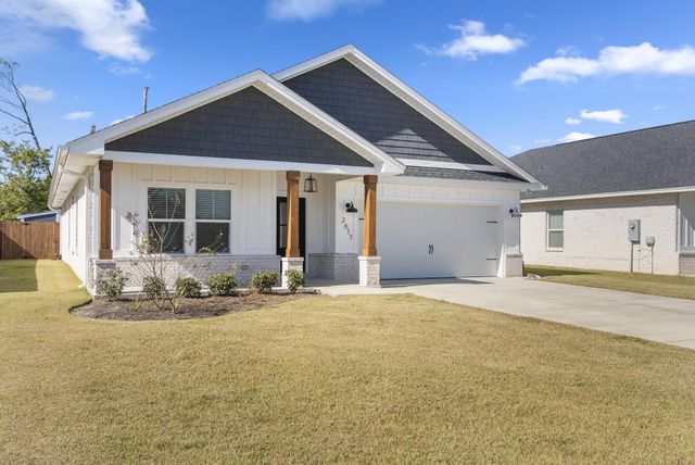 2617 Outlaws Way, Panama City, FL 32405