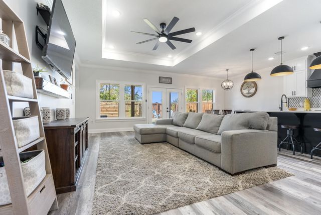 2617 Outlaws Way, Panama City, FL 32405