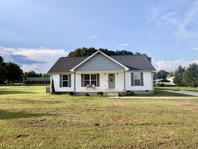 42 Delaney Ct, Leoma, TN 38468
