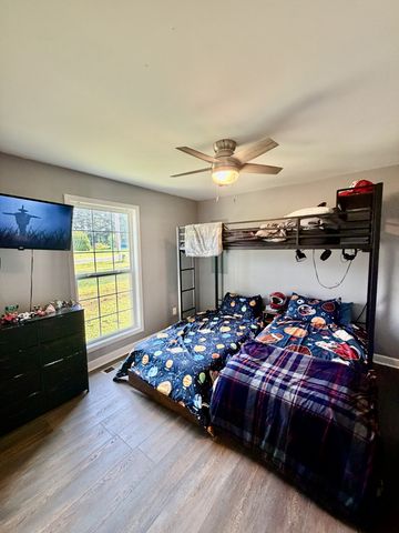 42 Delaney Ct, Leoma, TN 38468