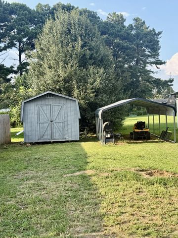 42 Delaney Ct, Leoma, TN 38468
