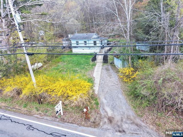 210 Lake Shore Drive, West Milford, NJ 07421