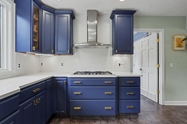 3131 Midland Drive SE, East Grand Rapids, MI 49506