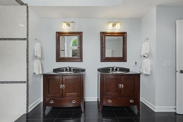 3131 Midland Drive SE, East Grand Rapids, MI 49506
