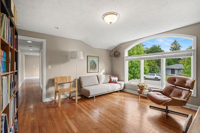 3131 Midland Drive SE, East Grand Rapids, MI 49506