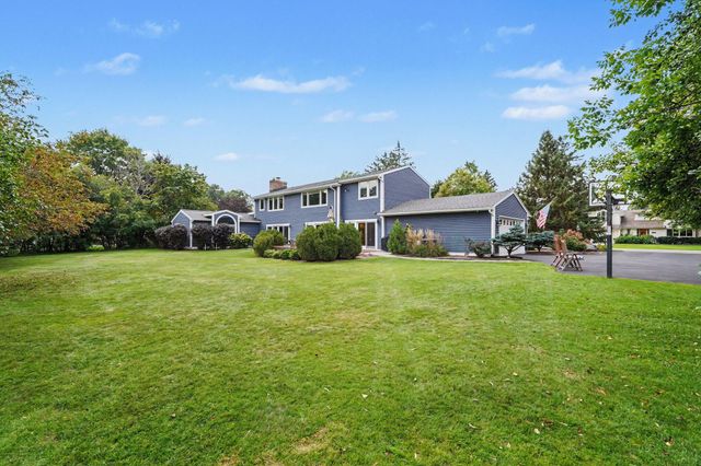 3131 Midland Drive SE, East Grand Rapids, MI 49506