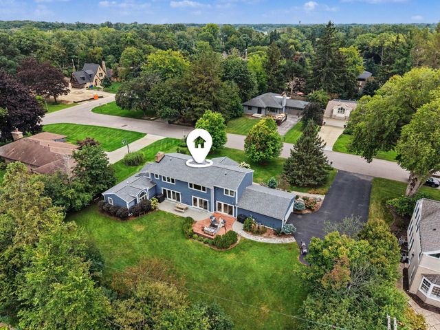 3131 Midland Drive SE, East Grand Rapids, MI 49506