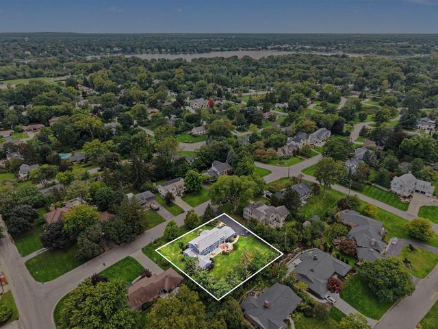 3131 Midland Drive SE, East Grand Rapids, MI 49506