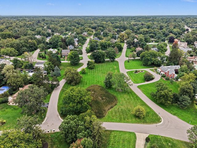 3131 Midland Drive SE, East Grand Rapids, MI 49506