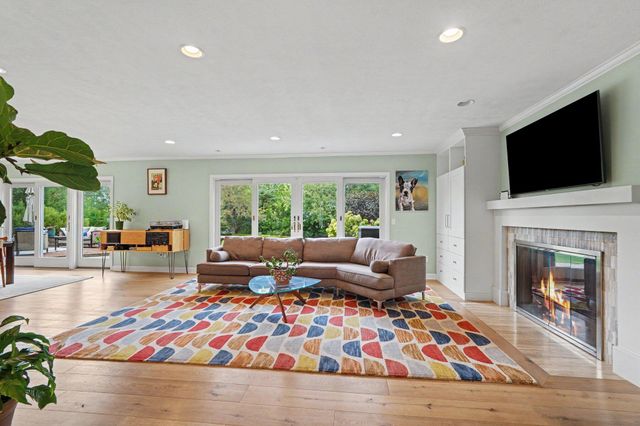 3131 Midland Drive SE, East Grand Rapids, MI 49506
