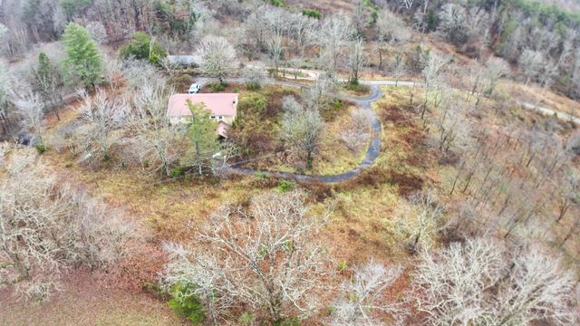 635 Feltner Steer Road, East Bernstadt, KY 40729