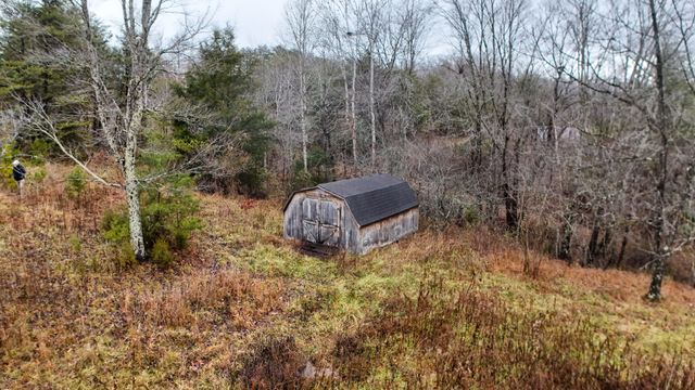 635 Feltner Steer Road, East Bernstadt, KY 40729