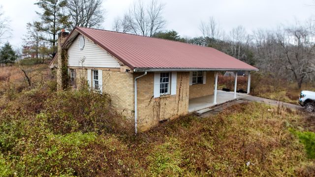 635 Feltner Steer Road, East Bernstadt, KY 40729