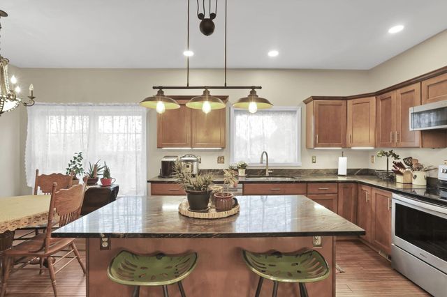 3588 Thornhill Lane, Grove City, OH 43123
