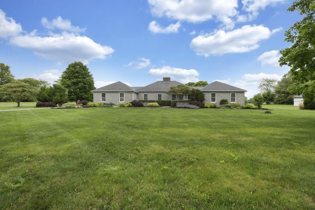 3588 Thornhill Lane, Grove City, OH 43123