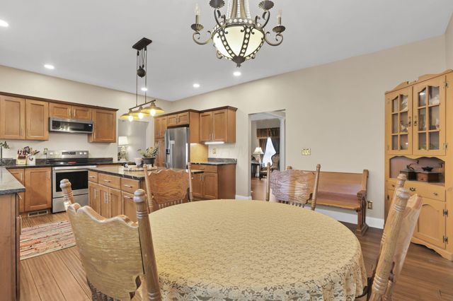 3588 Thornhill Lane, Grove City, OH 43123